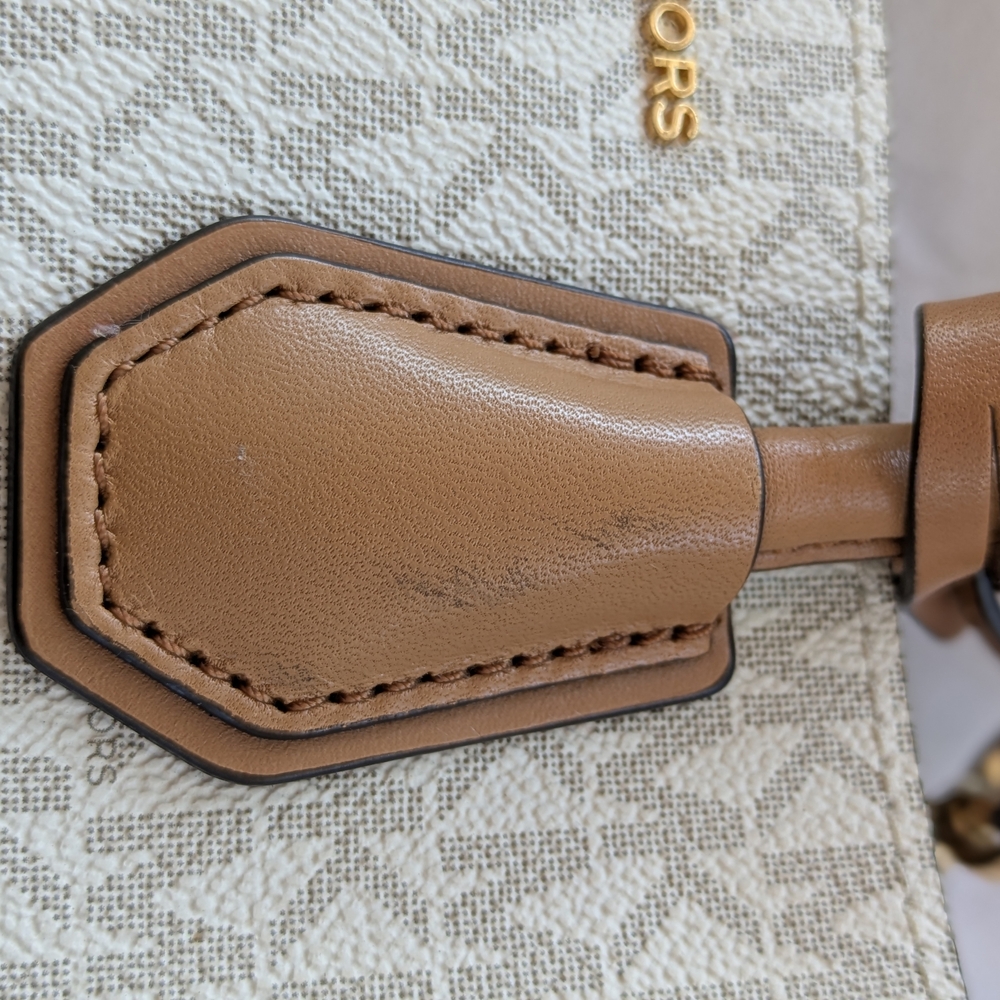 Michael Kors White and Tan Women's Bag - Picture 9 of 10
